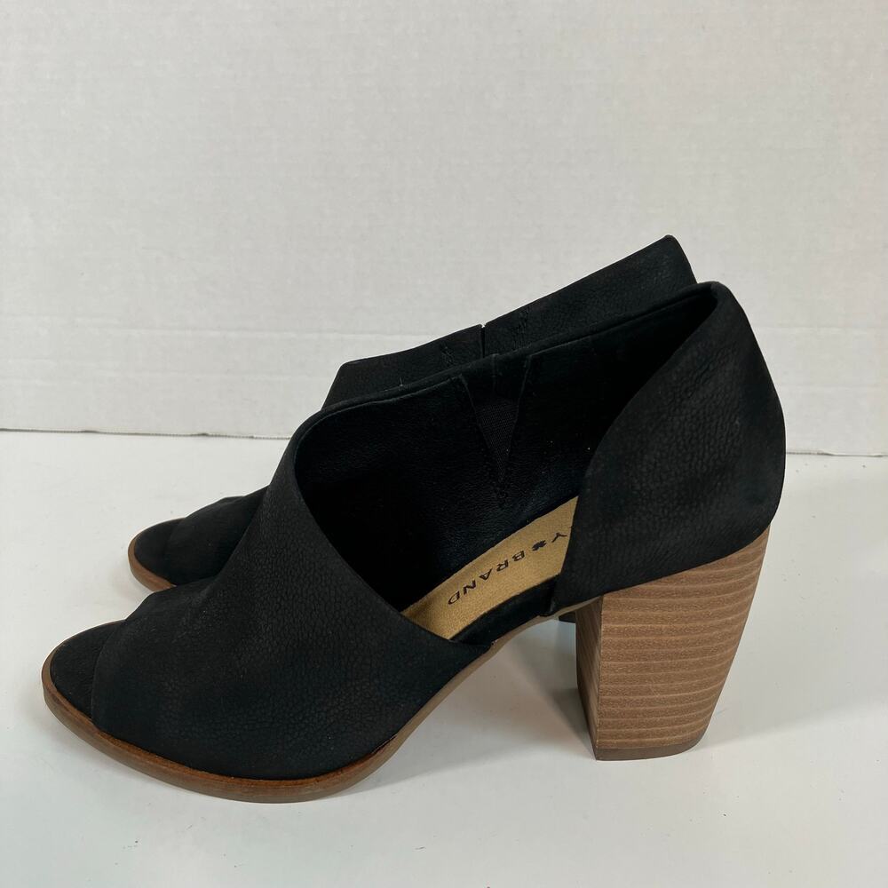 LUCKY BRAND Sz 7 Jexa Open Toe Black Nubuck Leather Stacked Block Heels Cut-out